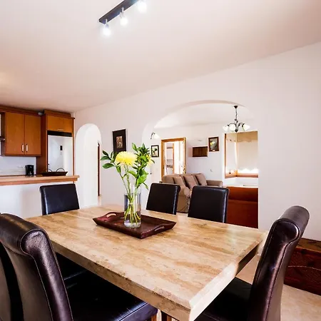 El Beril Ocean Front بيت للعطل