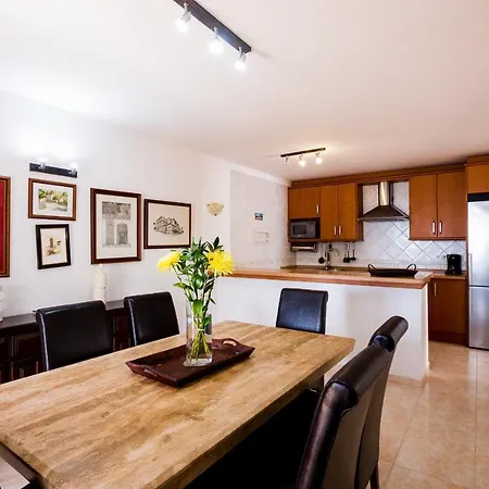 El Beril Ocean Front アデヘ